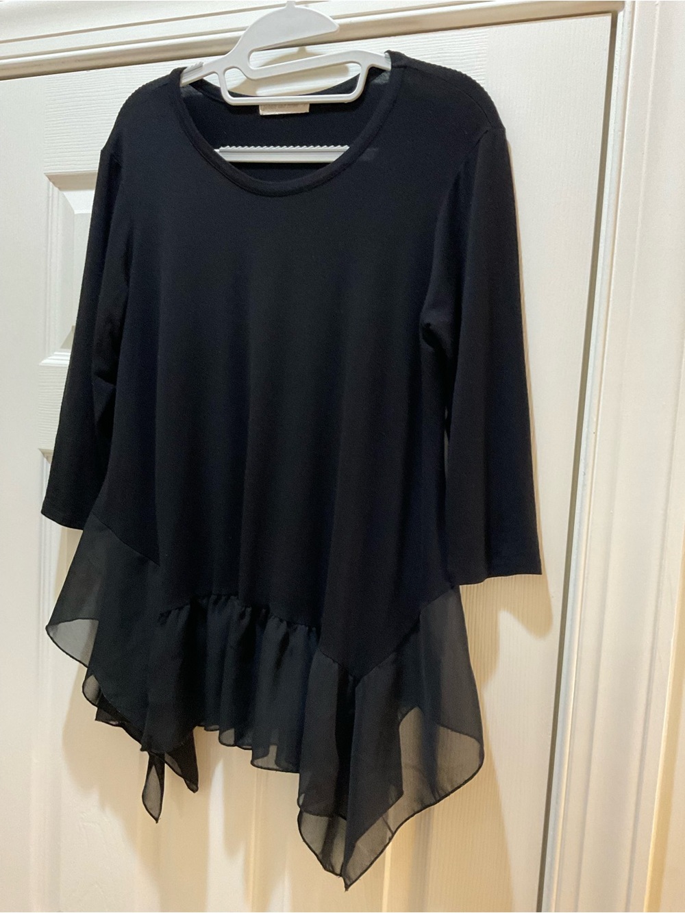 pebble and stone Black Asymmetric Chiffon Ruffle Hem Tunic